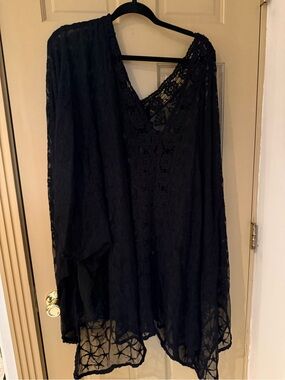 torrid Black Scalloped Lace Poncho